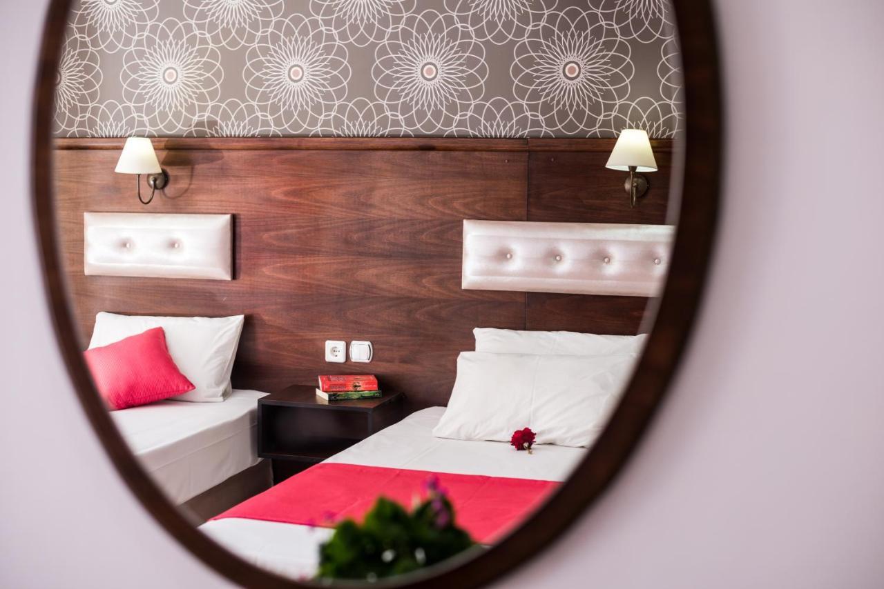 לימנריה Hotel Asterias מראה חיצוני תמונה