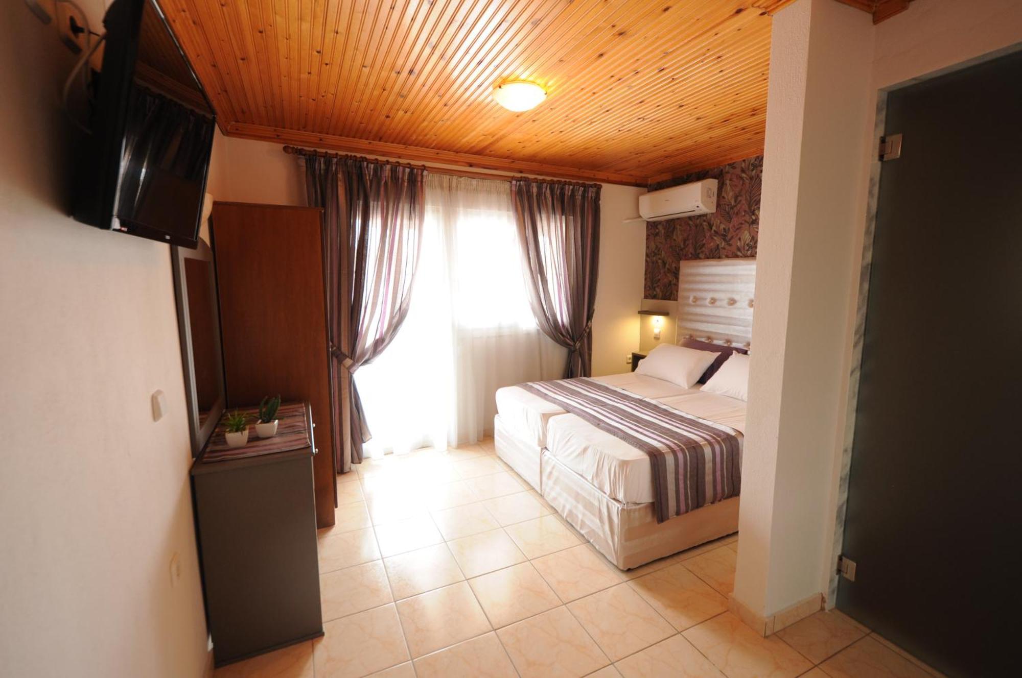 לימנריה Hotel Asterias מראה חיצוני תמונה