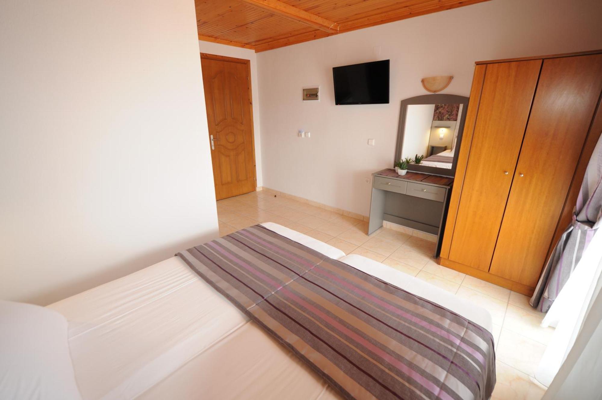 לימנריה Hotel Asterias מראה חיצוני תמונה
